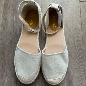 Closed Toe Ankle Strap Flat Espadrille